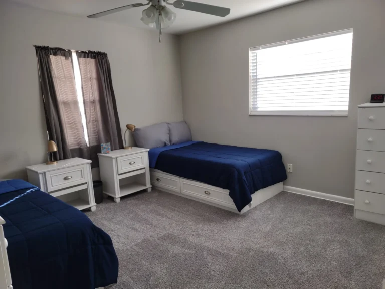 7 Summit Pathways _ Tampa, FL - Lark-5