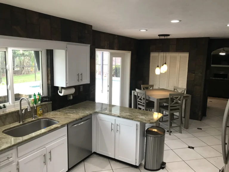 7 Summit Pathways _ Tampa, FL - kitchen1
